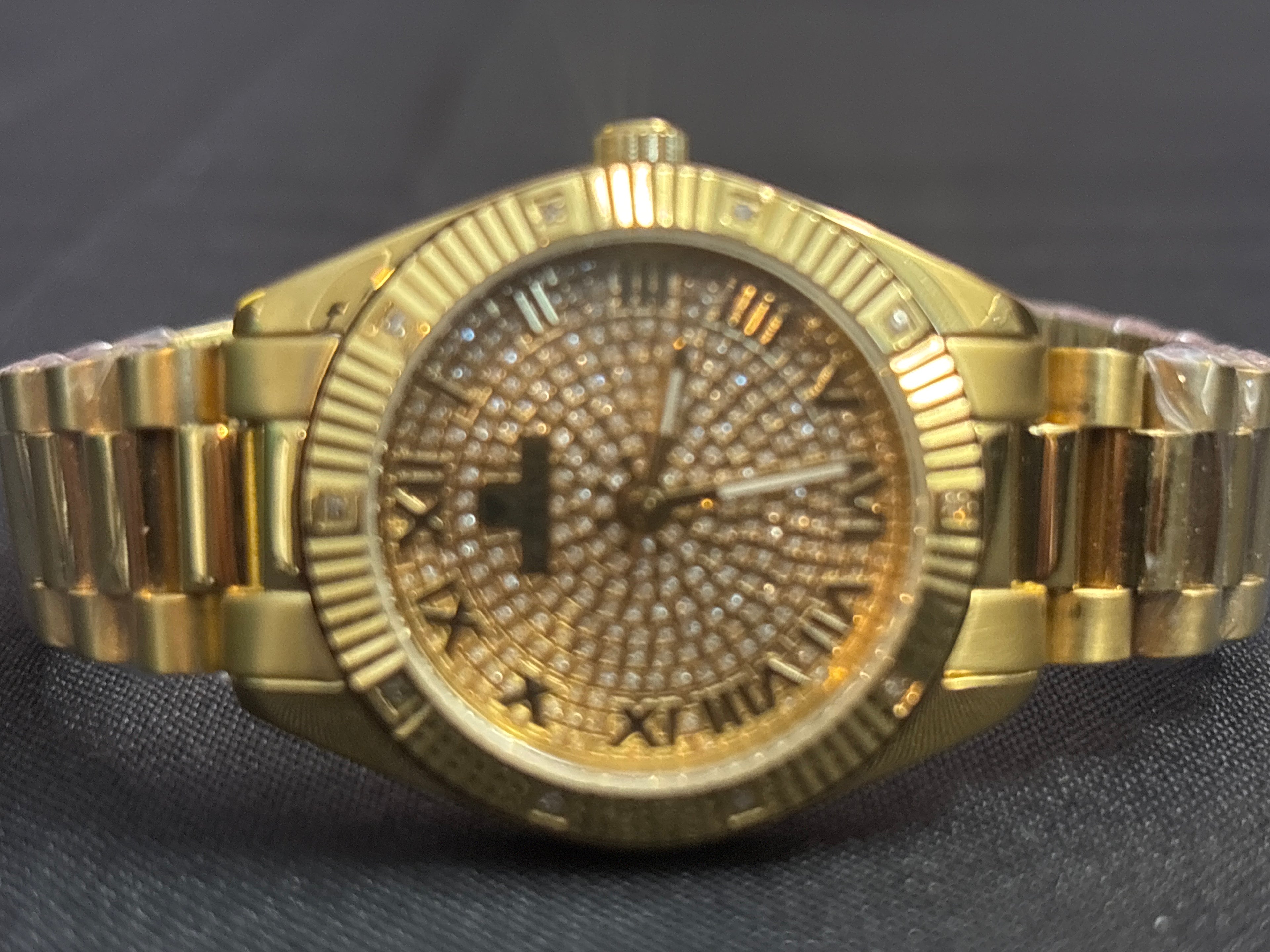 Icetime his/hers both full sets .10carat diamonds in each time piece.