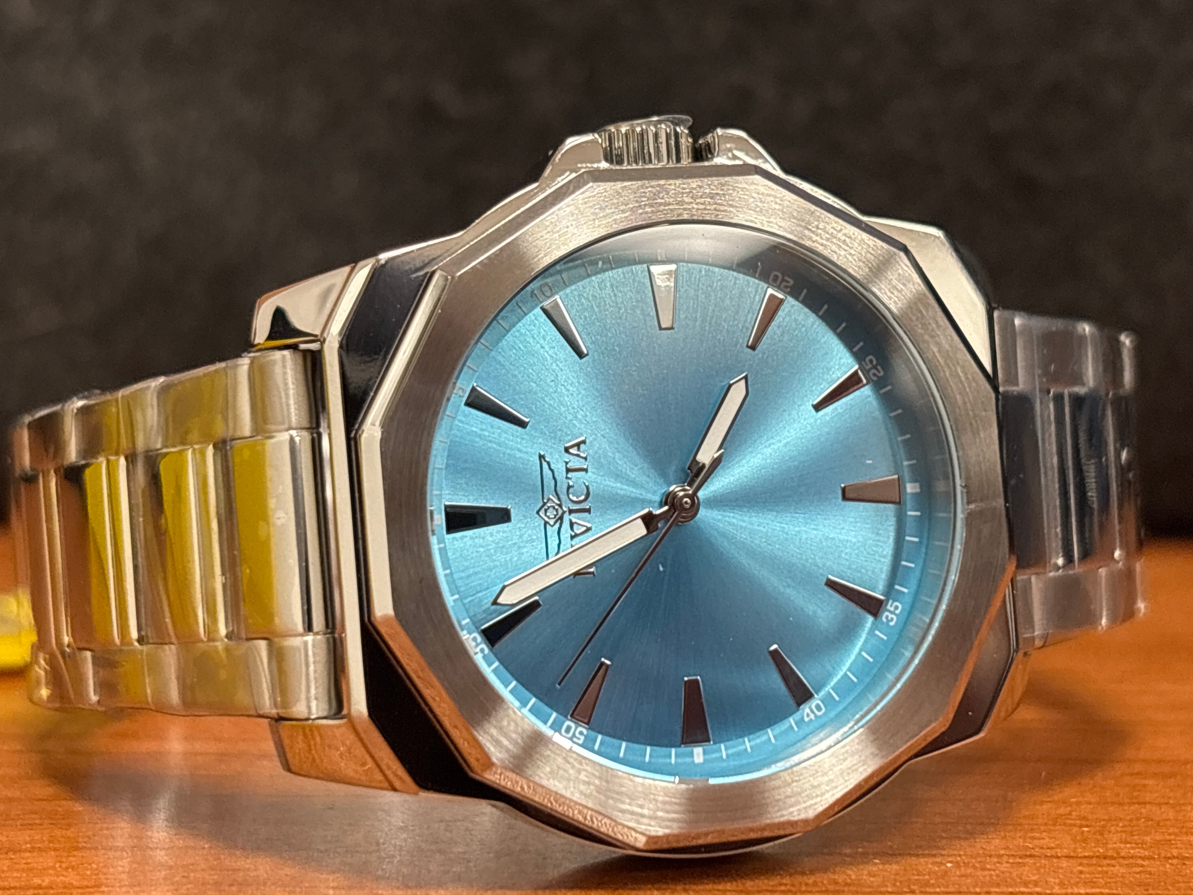 Invicta Speedway Tiffany blue 42mm mens watch SS bracelet