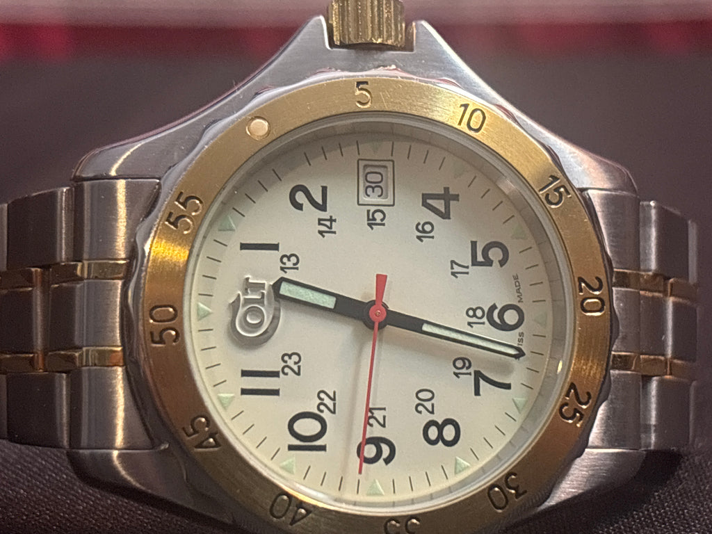 Colt Arms Swiss quartz mens watch on stainless steel band- like new no box