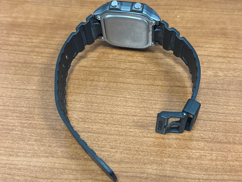Casio illuminator Quartz watch 1300WH.                   new battery