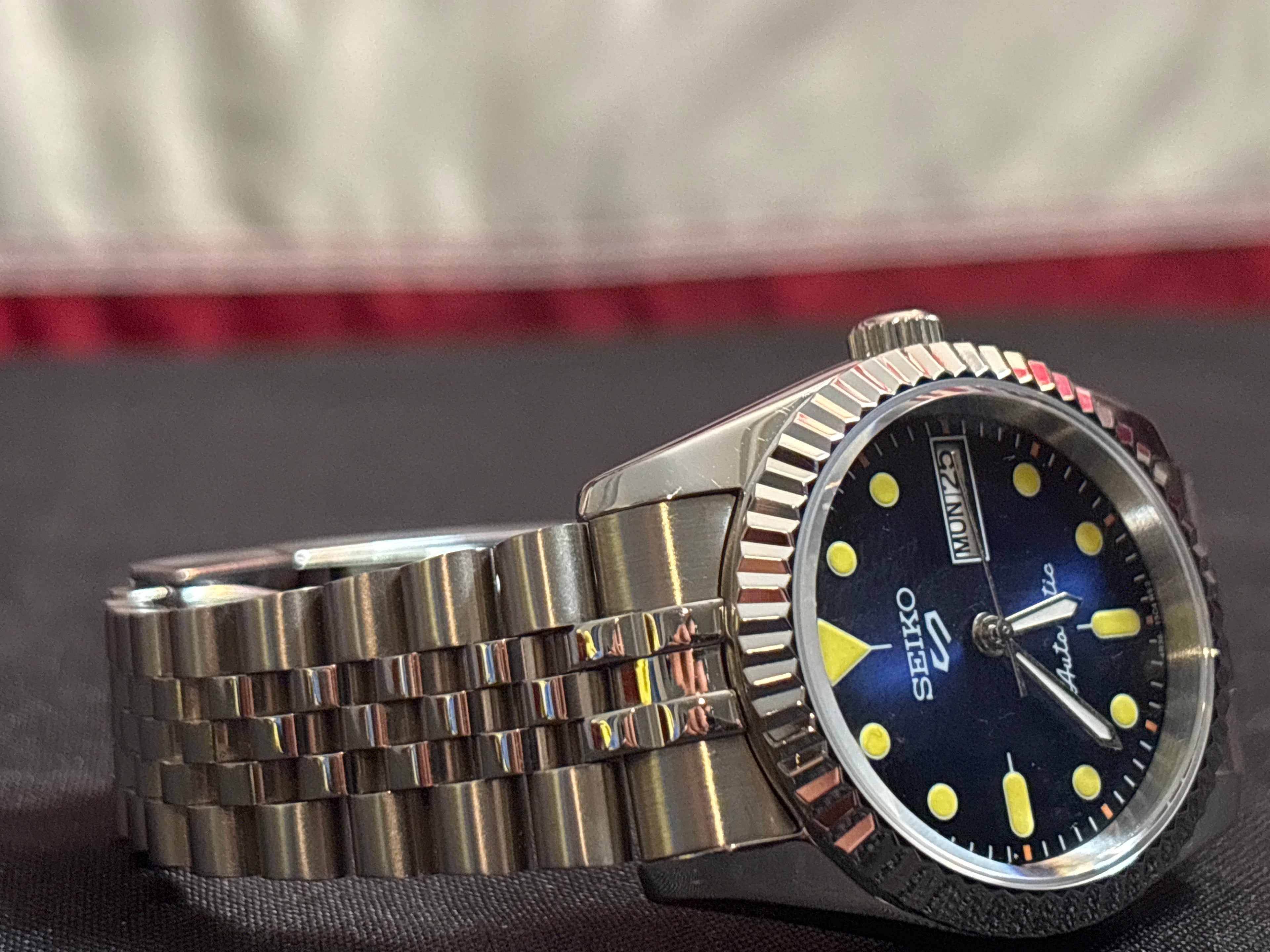 Custom mod day/date 36mm Automatic mens watch