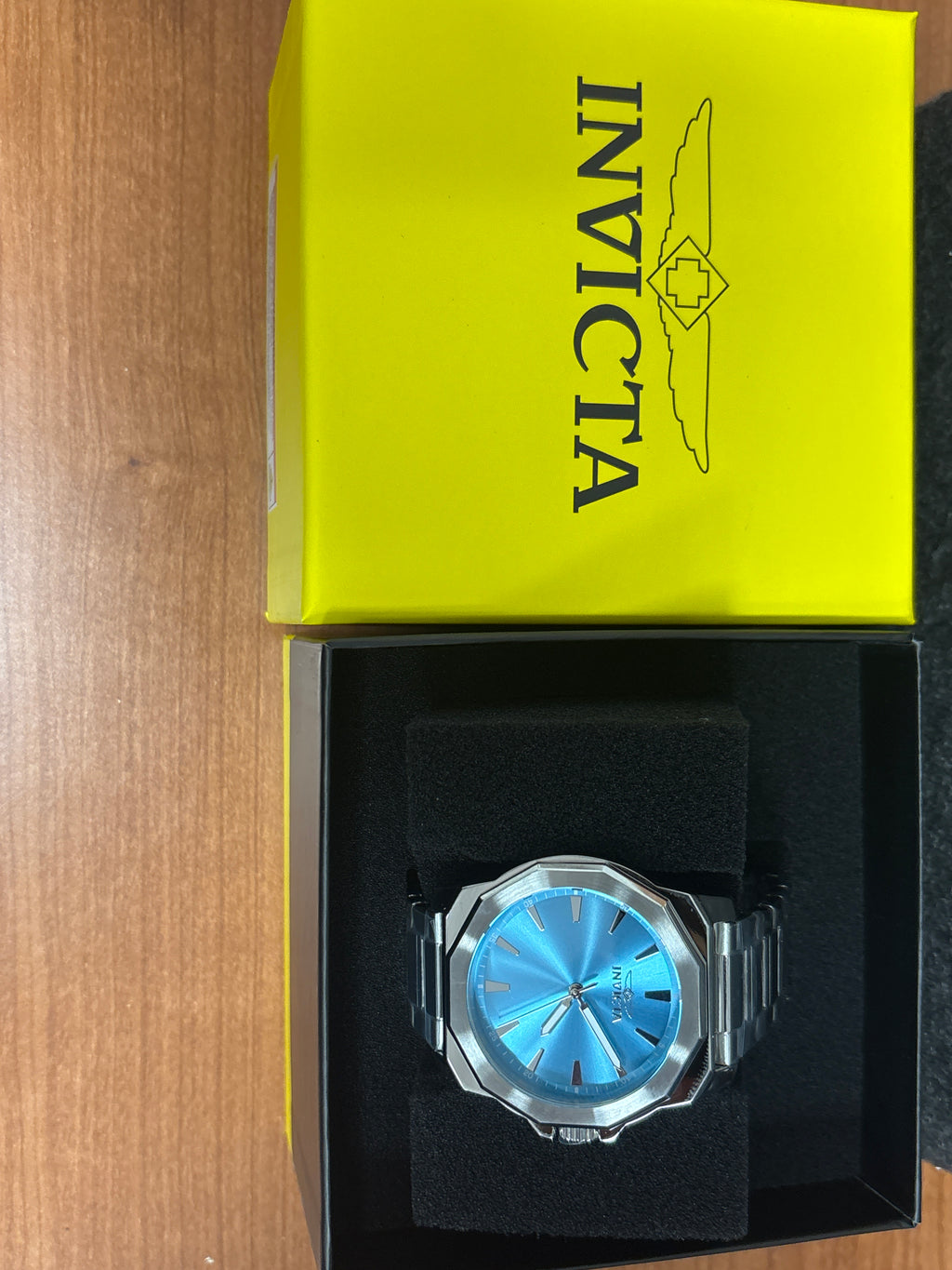 Invicta Speedway Tiffany blue 42mm mens watch SS bracelet