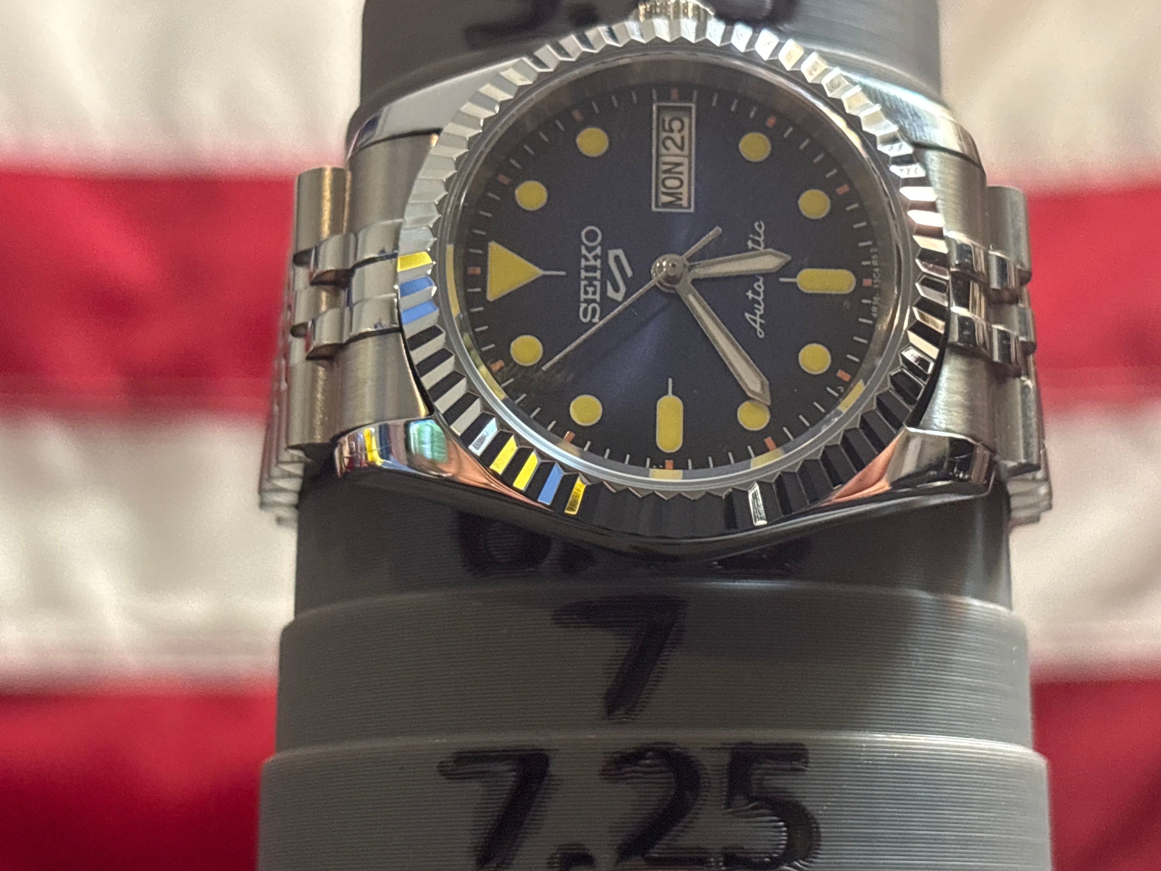 Custom mod day/date 36mm Automatic mens watch