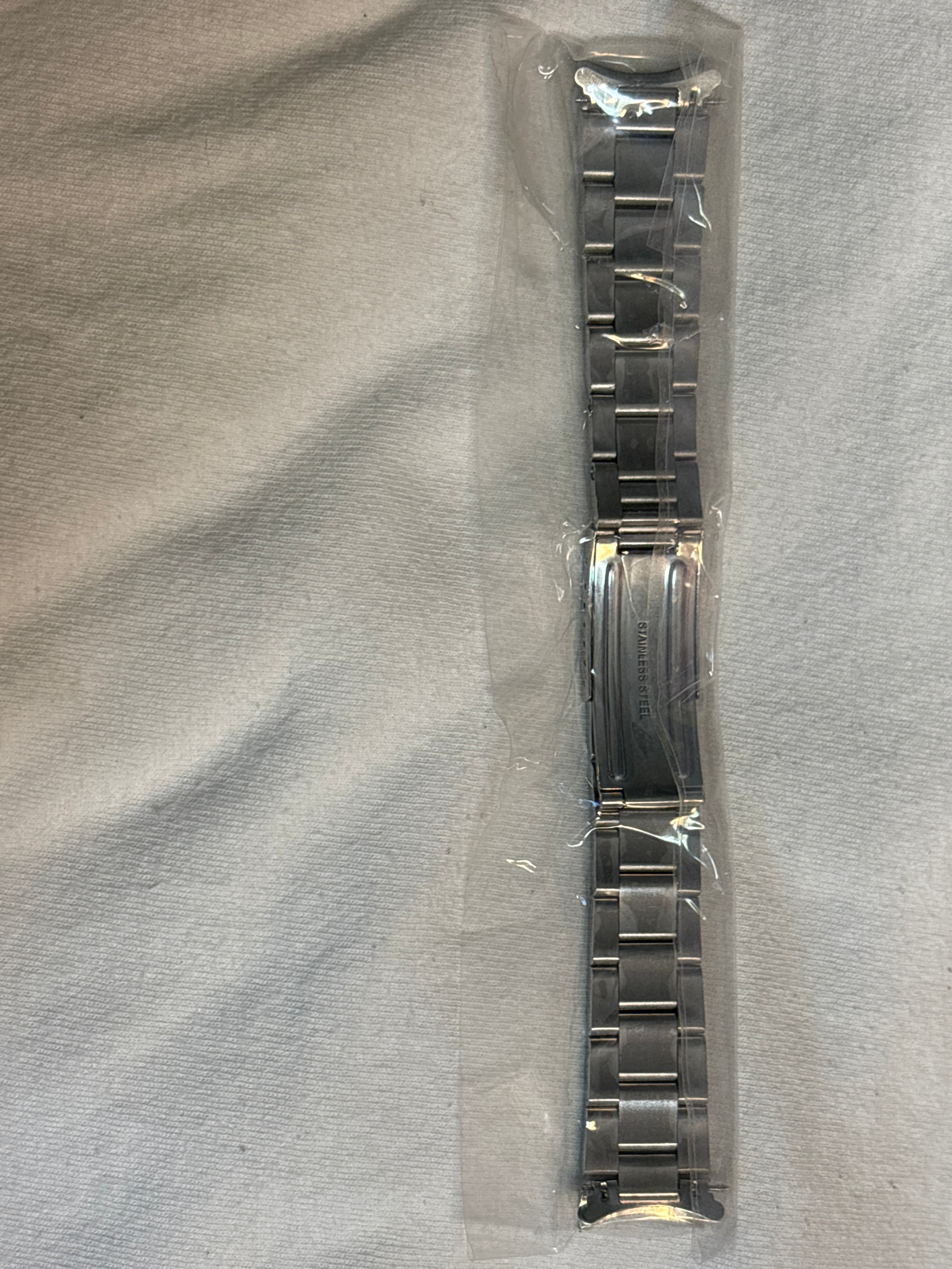 New stock 19mm Stainless oyster bracelets-non branded for Rolex 1500/6694 or 19mm lug size cases