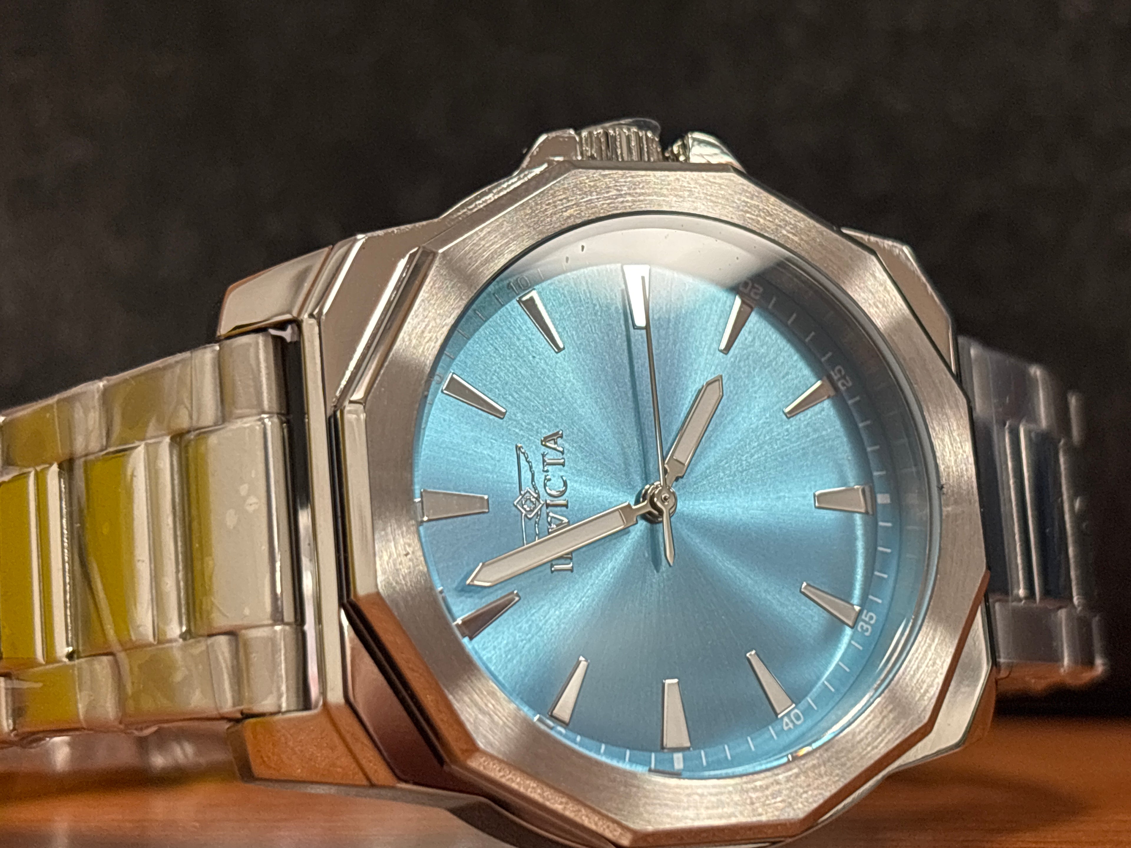 Invicta Speedway Tiffany blue 42mm mens watch SS bracelet
