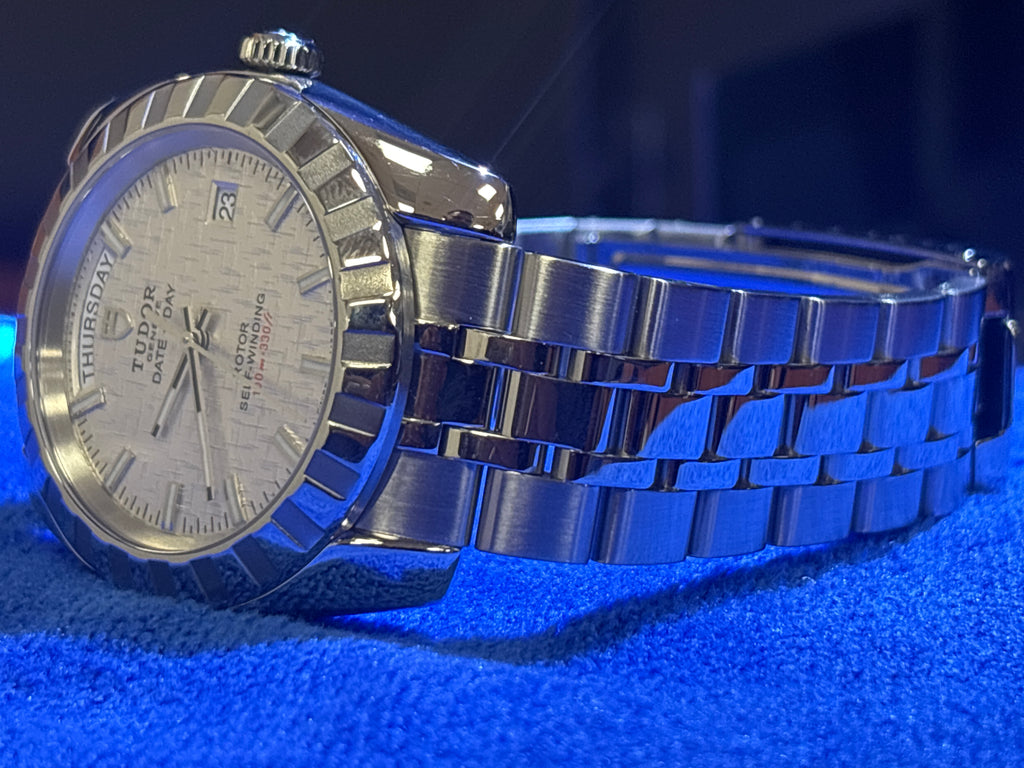 Tudor Classic Date/Day 41 Automatic ref-M23010-0012/7990 offers accepted…