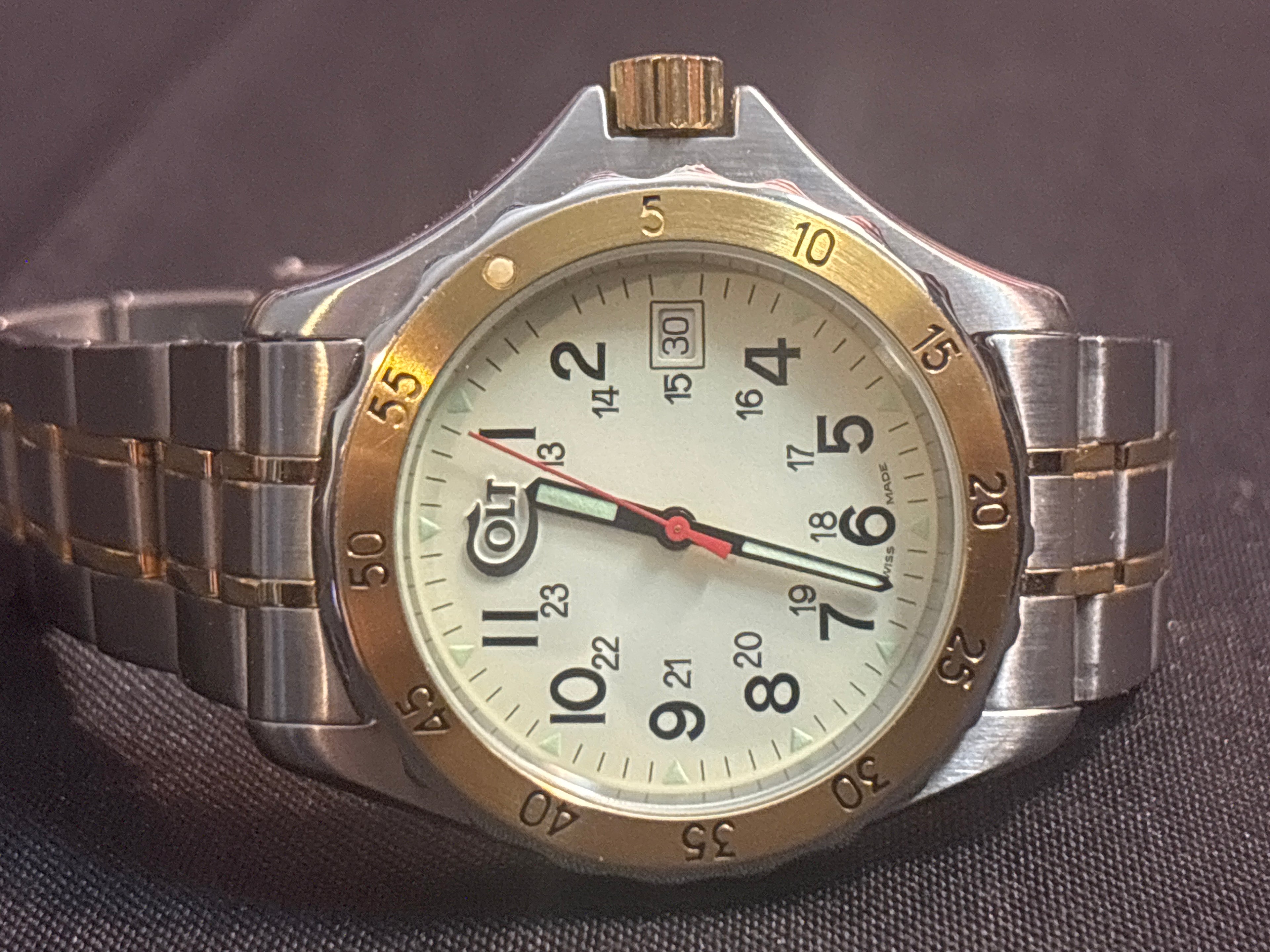 Colt Arms Swiss quartz mens watch on stainless steel band- like new no box