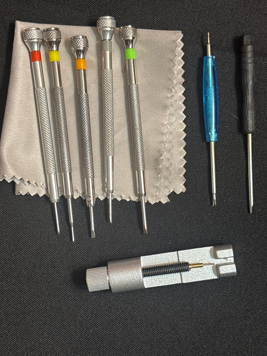 Watch medic kit