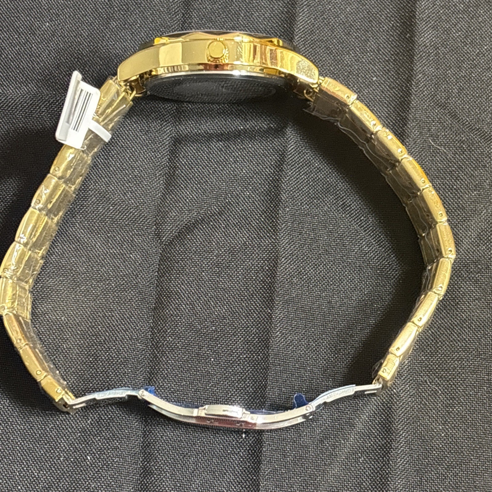 Invicta Specialty 41mn Gold Tone Hidden Clasp 69021 Great Buy!!!